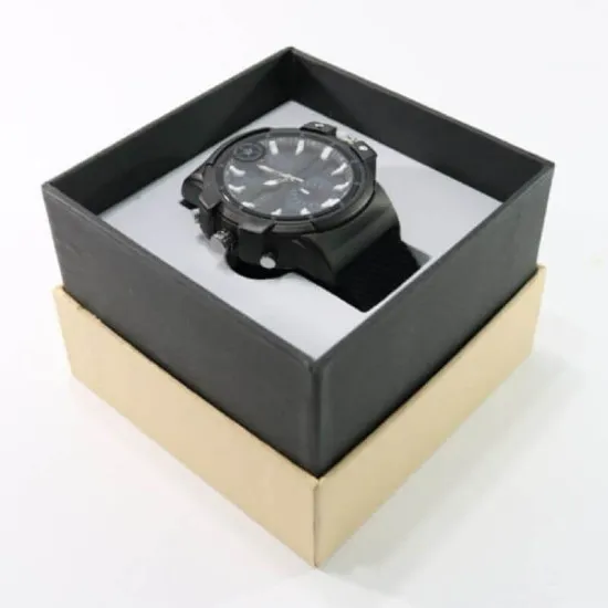 Spionklokke med skjult kamera